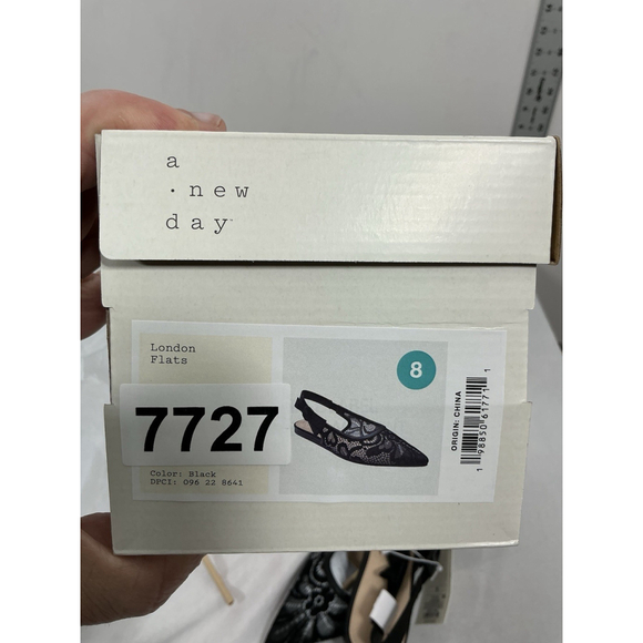 Womans New A New Day London SlingBack Flats Size 8 Black Pointed Toe Lace Fabric - Picture 5 of 5